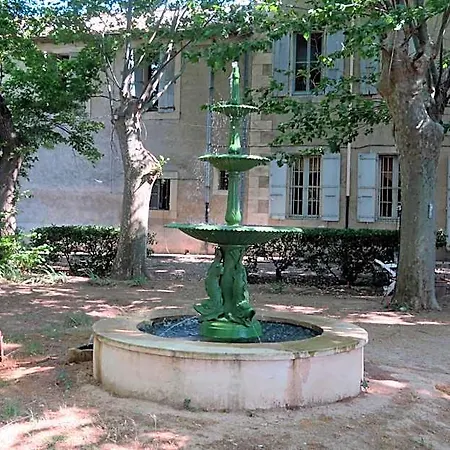 Le Domaine De Fraissinet Bed and breakfast Ouveillan