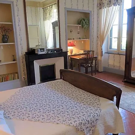 Le Domaine De Fraissinet Bed and breakfast 3*