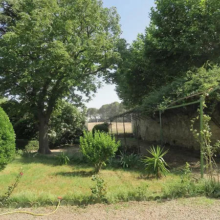 Le Domaine De Fraissinet B&B