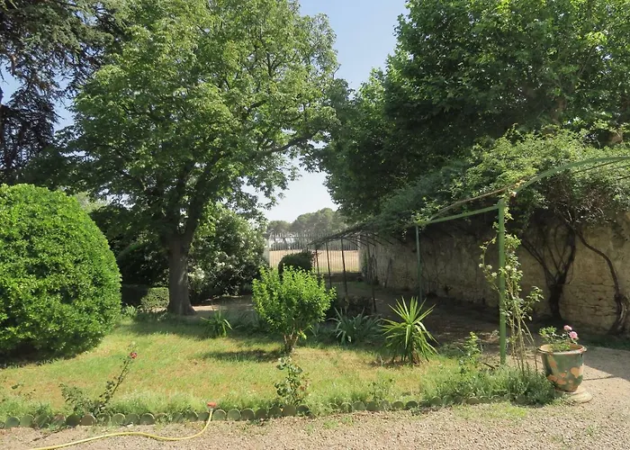 Le Domaine De Fraissinet Bed & Breakfast